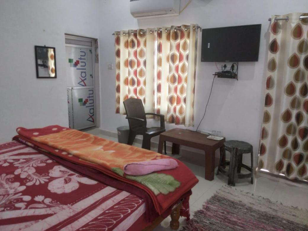 Happy Khajuraho Home Stay エクステリア 写真